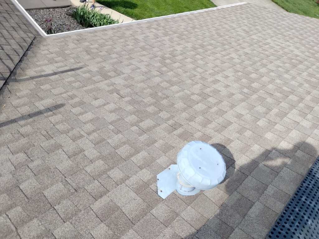 residential roof replacement in Springfield, IL